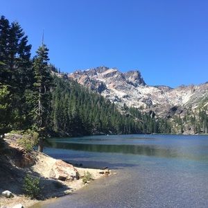 Meet your Posher, Eva